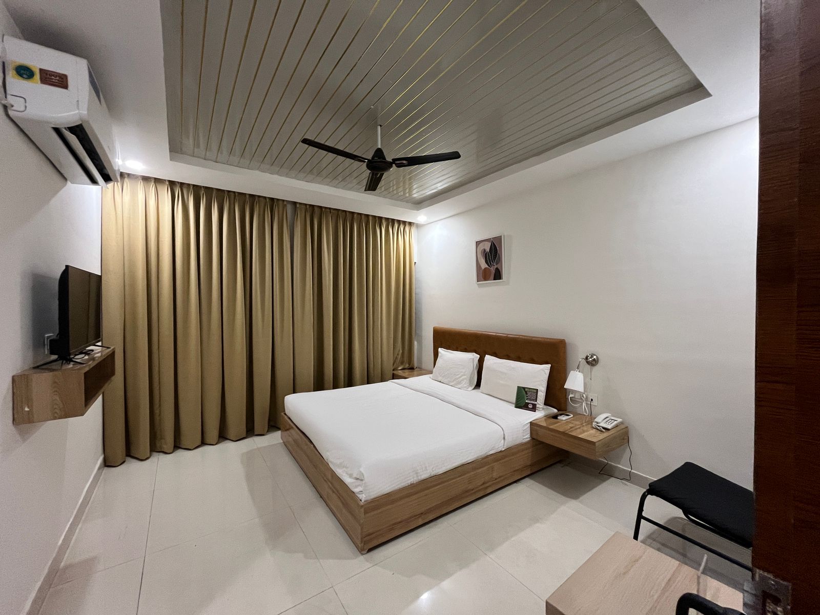 Modern hotel room near Miyapur Metro Station Hyderabad